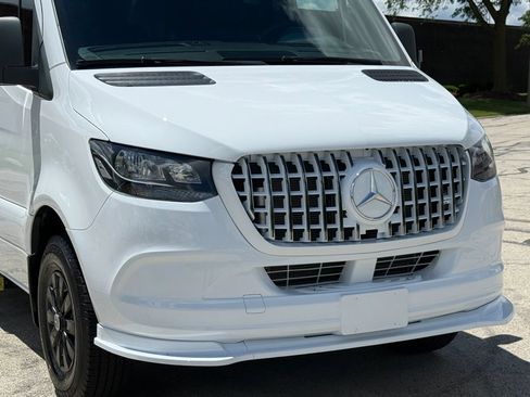 Used 2020 Mercedes-Benz Sprinter 1500 w/ Driver Convenience Package image 7