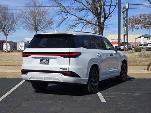 New 2026 Lexus TX 500h AWD w/ Technology Package image 4