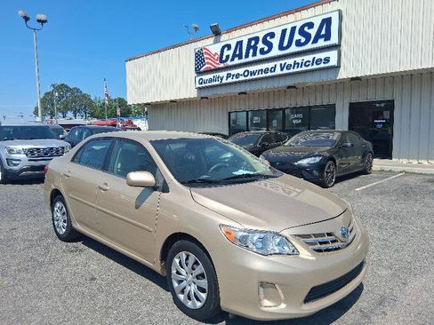 Used 2013 Toyota Corolla LE image 36