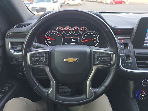 Used 2022 Chevrolet Suburban LS image 21