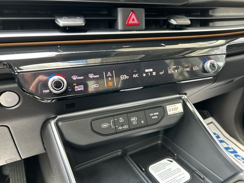 New 2026 Kia Carnival SX Prestige FWD image 23