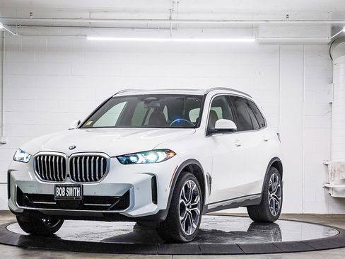 Used 2024 BMW X5 sDrive40i w/ Parking Assistance Package image 3