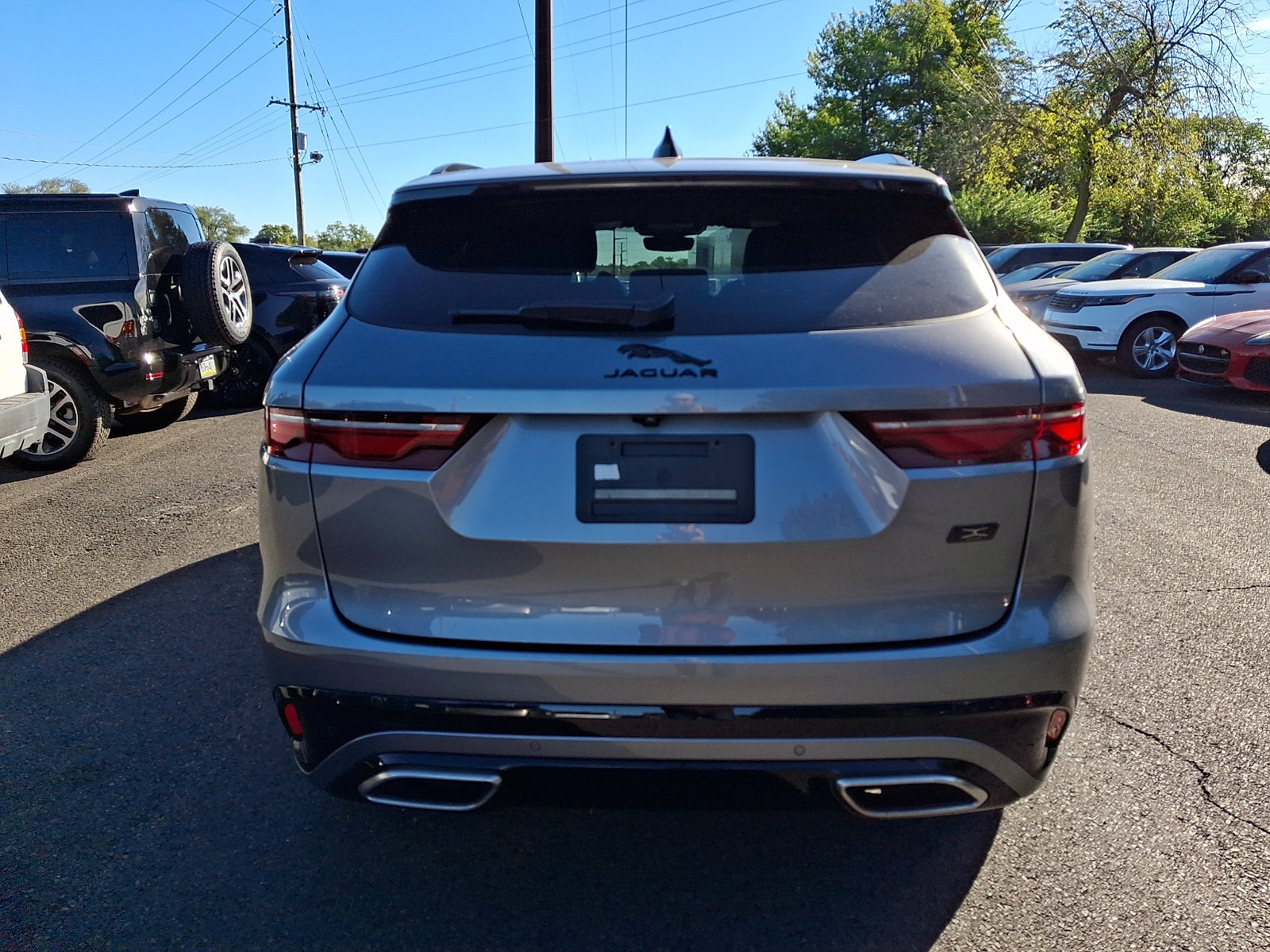 Used 2026 Jaguar F-PACE R-Dynamic S AWD/4WD image 3
