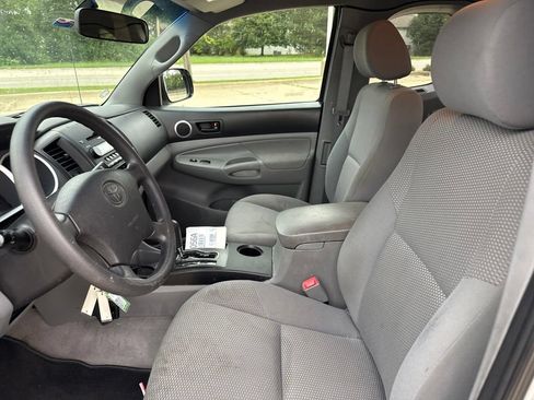 Used 2007 Toyota Tacoma 4x4 Access Cab V6 w/ Convenience Pkg image 13