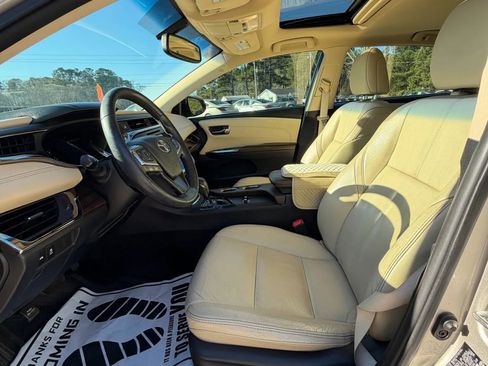 Used 2013 Toyota Avalon XLE image 9