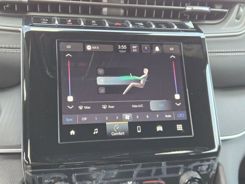 New 2026 Jeep Grand Cherokee Laredo RWD image 10