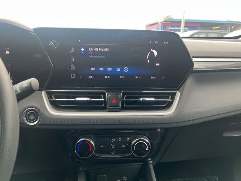 Used 2025 Chevrolet TrailBlazer LT image 18