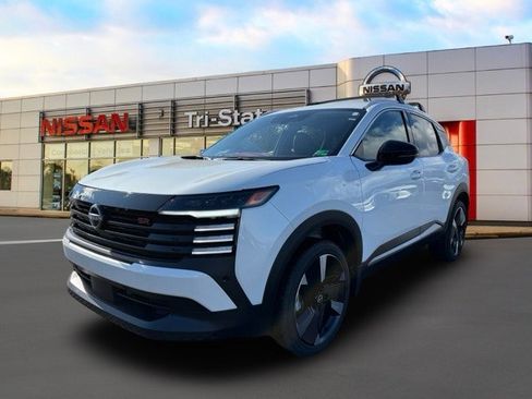 New 2026 Nissan Kicks SR w/ Cold Weather Package image 2