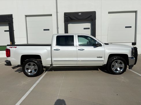 Used 2018 Chevrolet Silverado 1500 LTZ w/ Texas Edition AWD/4WD image 3