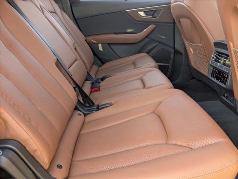 Used 2025 Audi Q7 2.0T Premium Plus w/ Premium Plus Package image 17