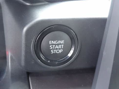 Used 2024 Toyota Tacoma SR5 AWD/4WD image 21