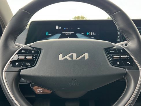 Certified 2024 Kia EV6 Light image 34