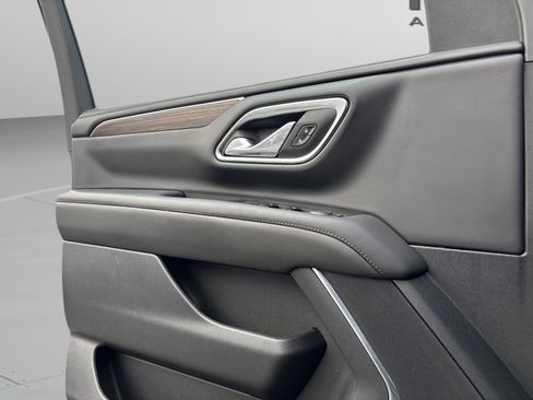 Used 2024 Chevrolet Suburban High Country w/ Max Trailering Package image 31