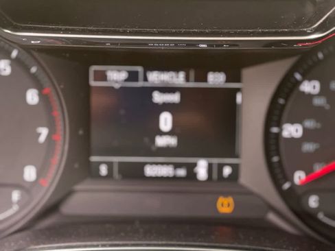 Used 2023 Chevrolet TrailBlazer LT FWD image 11