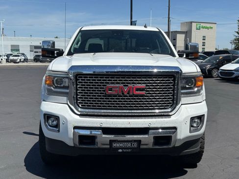 Used 2015 GMC Sierra 2500 Denali w/ Duramax Plus Package AWD/4WD image 3