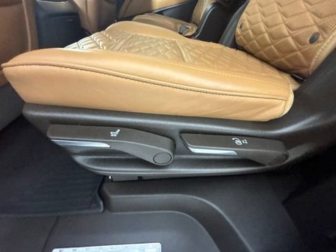 Used 2023 Cadillac Escalade Sport w/ LPO, ONYX Package AWD/4WD image 24