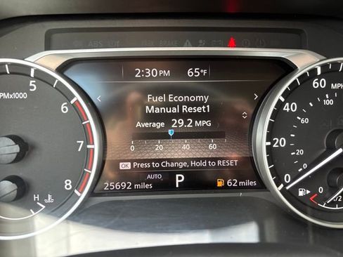 Used 2024 Nissan Rogue SV image 16