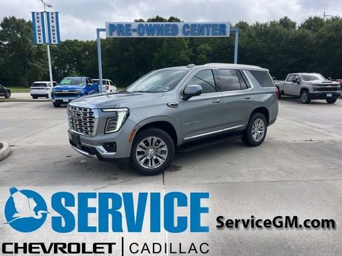 Used 2025 GMC Yukon Denali AWD/4WD image 1