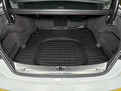 Used 2015 Audi A8 L 4.0T w/ Premium Package image 14