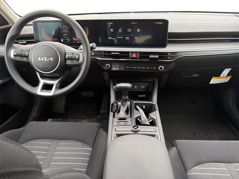 New 2025 Kia K5 LXS image 8