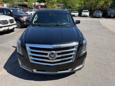 Used 2015 Cadillac Escalade ESV Premium image 8