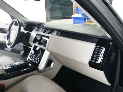 Used 2019 Land Rover Range Rover Supercharged image 27