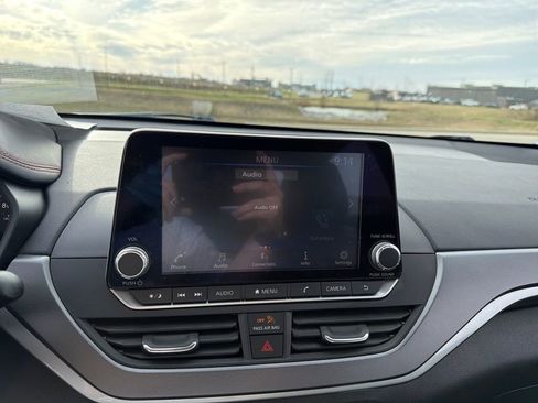 Used 2024 Nissan Altima 2.5 SR image 19