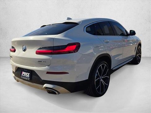 Used 2022 BMW X4 xDrive30i w/ Premium Package 2 image 4