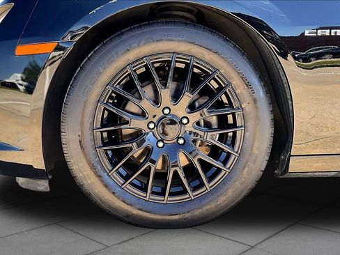 Used 2015 Chevrolet Camaro LS RWD image 10