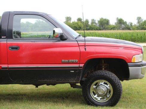 Used 1995 Dodge Ram 2500 Truck 4x4 Regular Cab image 10
