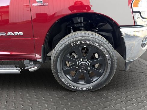 Used 2024 RAM 2500 Laramie w/ Chrome Bumper Package AWD/4WD image 15