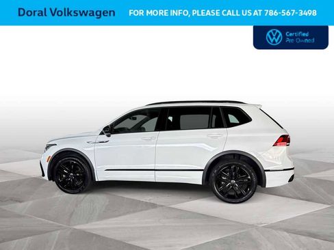 Certified 2022 Volkswagen Tiguan SE R-Line FWD image 4