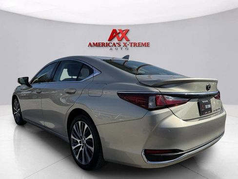 Used 2021 Lexus ES 250 w/ Premium Package image 3
