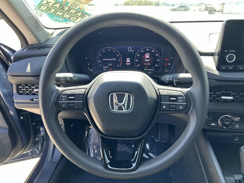 Certified 2025 Honda Accord SE image 11