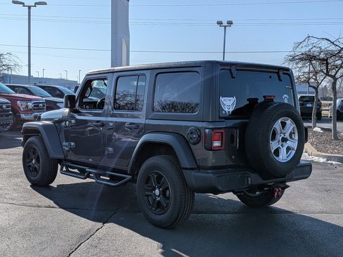 Used 2018 Jeep Wrangler Unlimited Sport S image 6