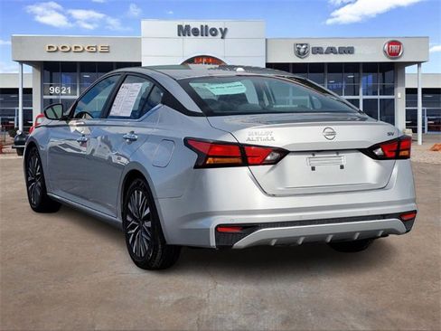 Used 2024 Nissan Altima 2.5 SV image 4