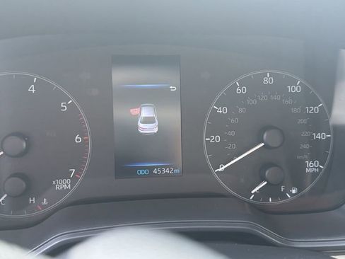 Used 2024 Toyota Corolla LE w/ LE Convenience Package FWD image 10