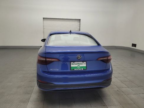 Used 2024 Volkswagen Jetta Sport image 6