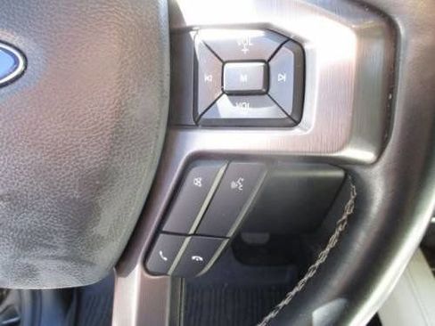 Used 2021 Ford Expedition Platinum image 16