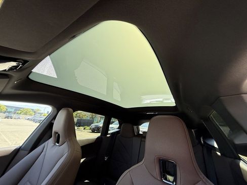 Used 2025 BMW iX xDrive50 image 22