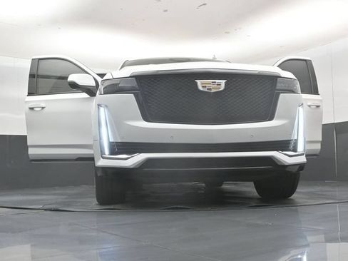 Used 2021 Cadillac Escalade Sport w/ LPO, Illumination Package AWD/4WD image 65