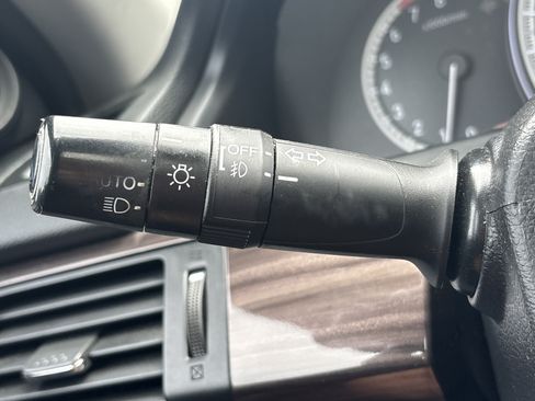 Used 2017 Honda Accord EX-L image 32