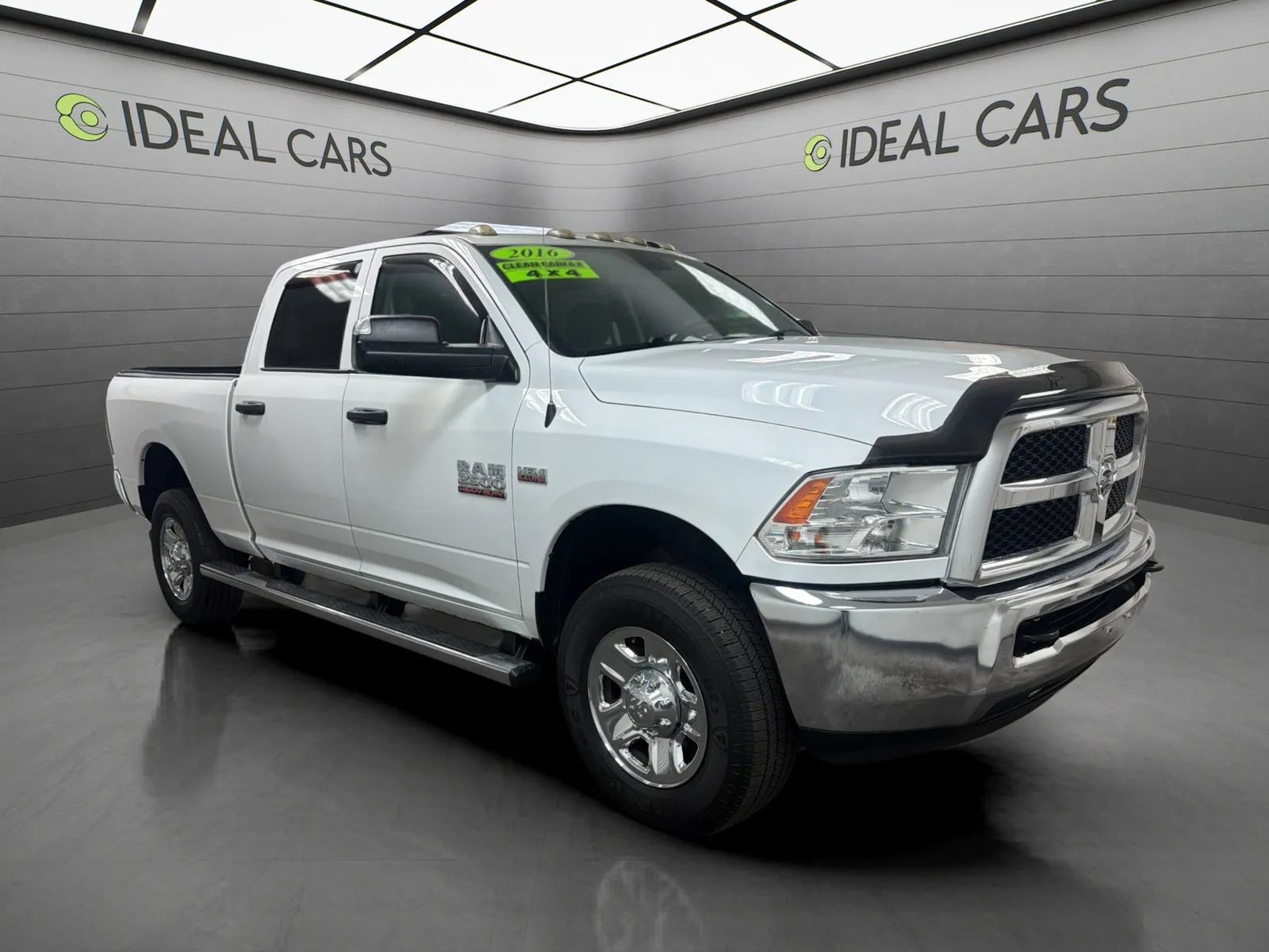 Used 2016 RAM 2500 Tradesman w/ Chrome Appearance Group AWD/4WD image 3