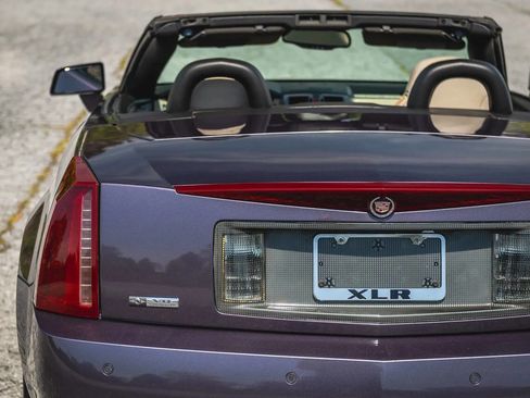 Used 2004 Cadillac XLR image 65