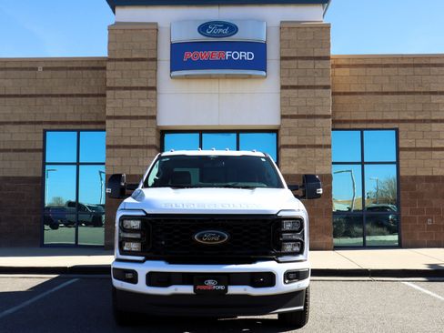 New 2026 Ford F250 Lariat w/ Black Appearance Package AWD/4WD image 3