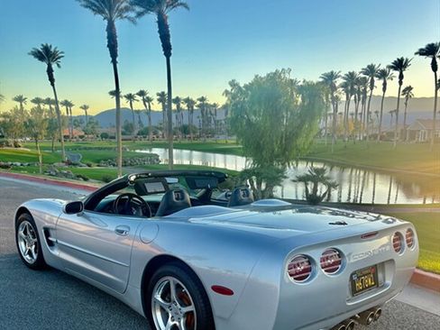 Used 1999 Chevrolet Corvette image 1