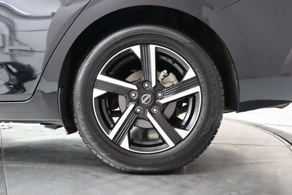 Used 2024 Nissan Sentra SV FWD image 39