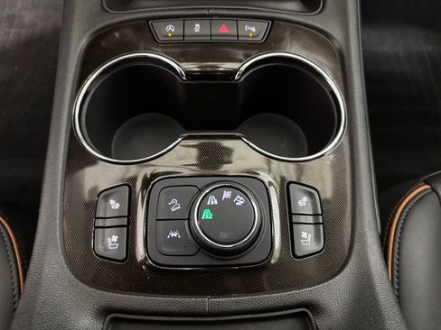 Used 2022 GMC Acadia AT4 w/ Technology Package image 27