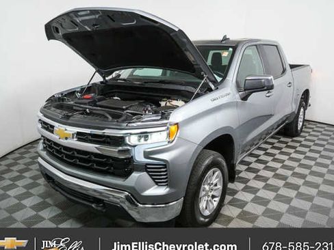 Certified 2025 Chevrolet Silverado 1500 LT AWD/4WD image 26