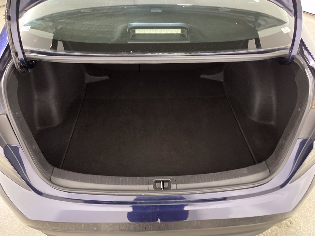 Used 2024 Toyota Corolla LE FWD image 10